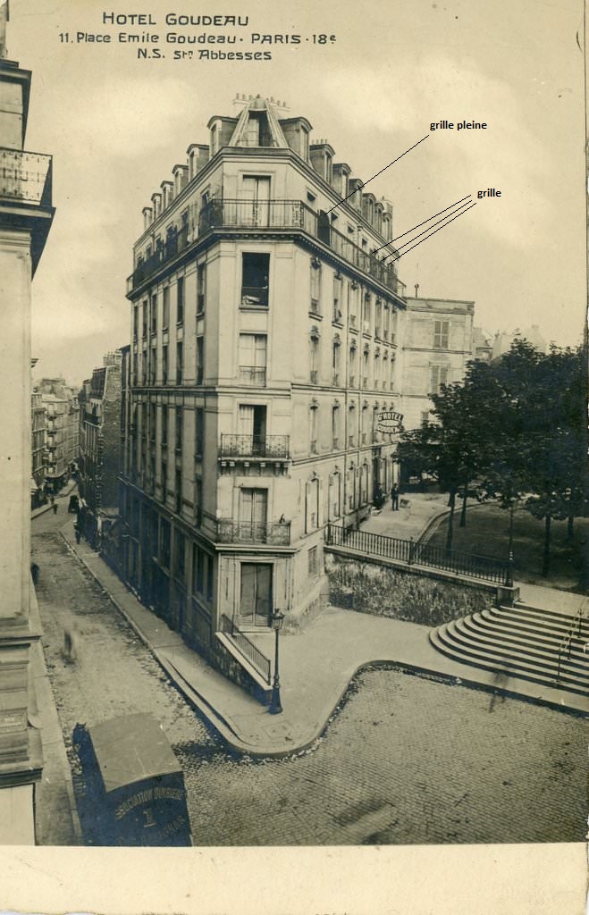 Grilles Hotel Goudeau-Place-Emile-Goudeau Paris.jpg