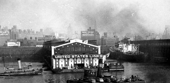 SS America leaving New-York.jpg